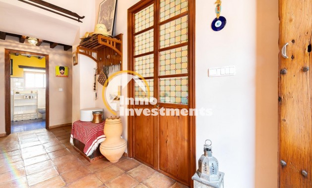 Till salu - village house - Los Martinez Del Puerto - Los Martínez del Puerto