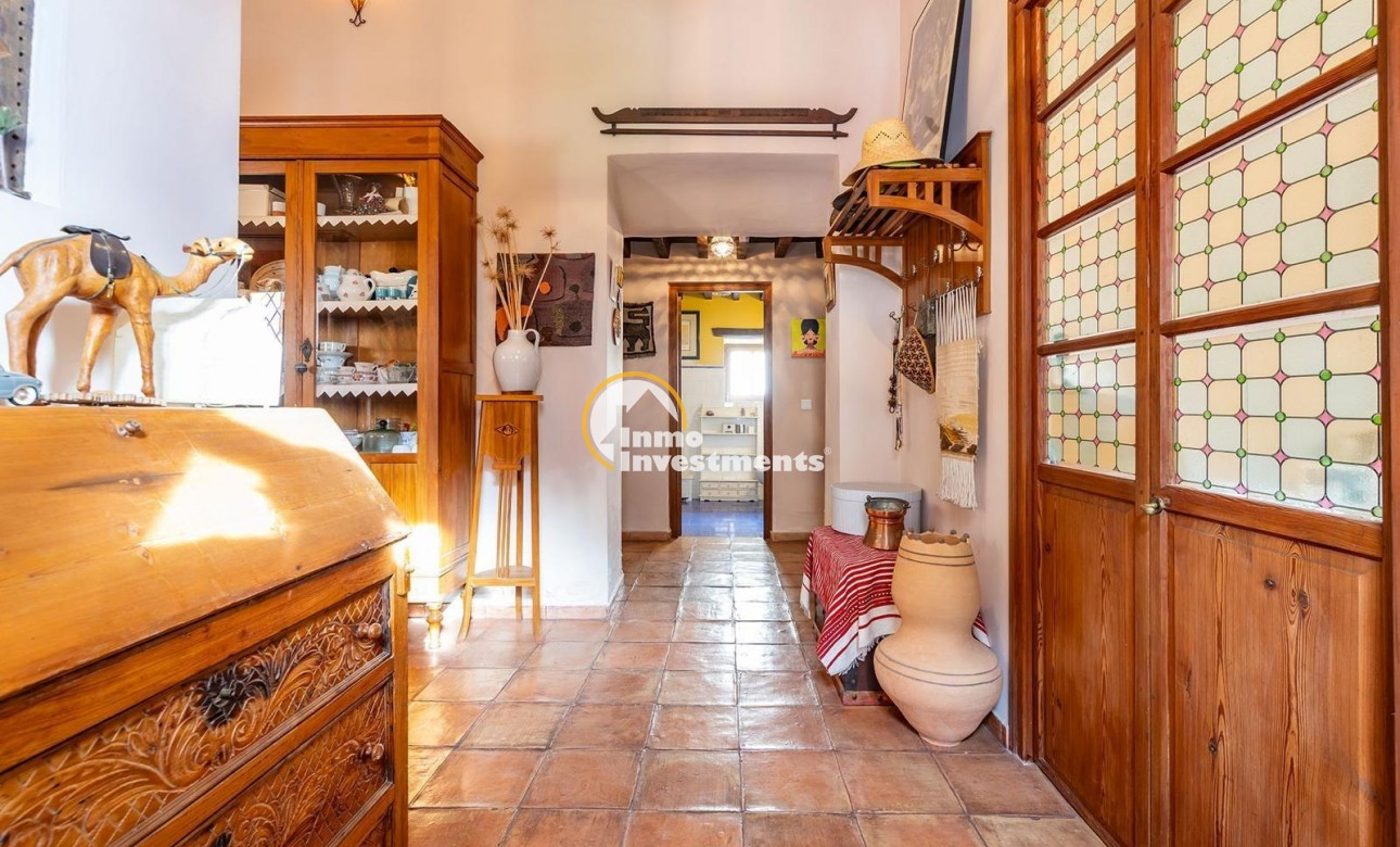 Till salu - village house - Los Martinez Del Puerto - Los Martínez del Puerto