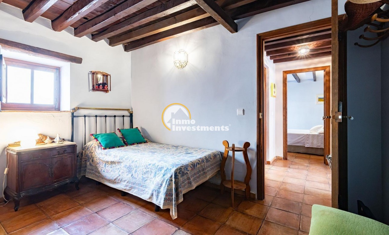 Till salu - village house - Los Martinez Del Puerto - Los Martínez del Puerto