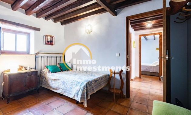 Till salu - village house - Los Martinez Del Puerto - Los Martínez del Puerto