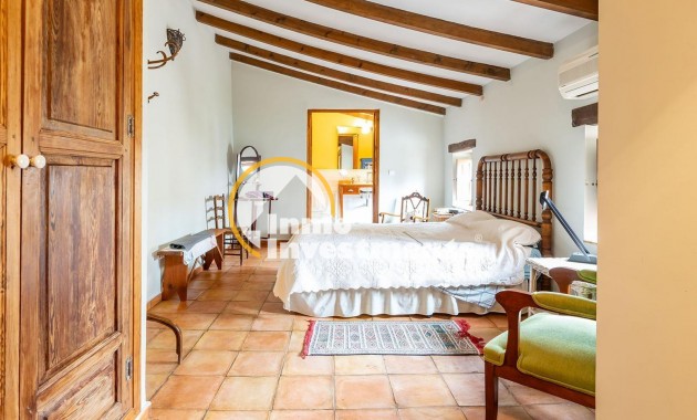 Till salu - village house - Los Martinez Del Puerto - Los Martínez del Puerto