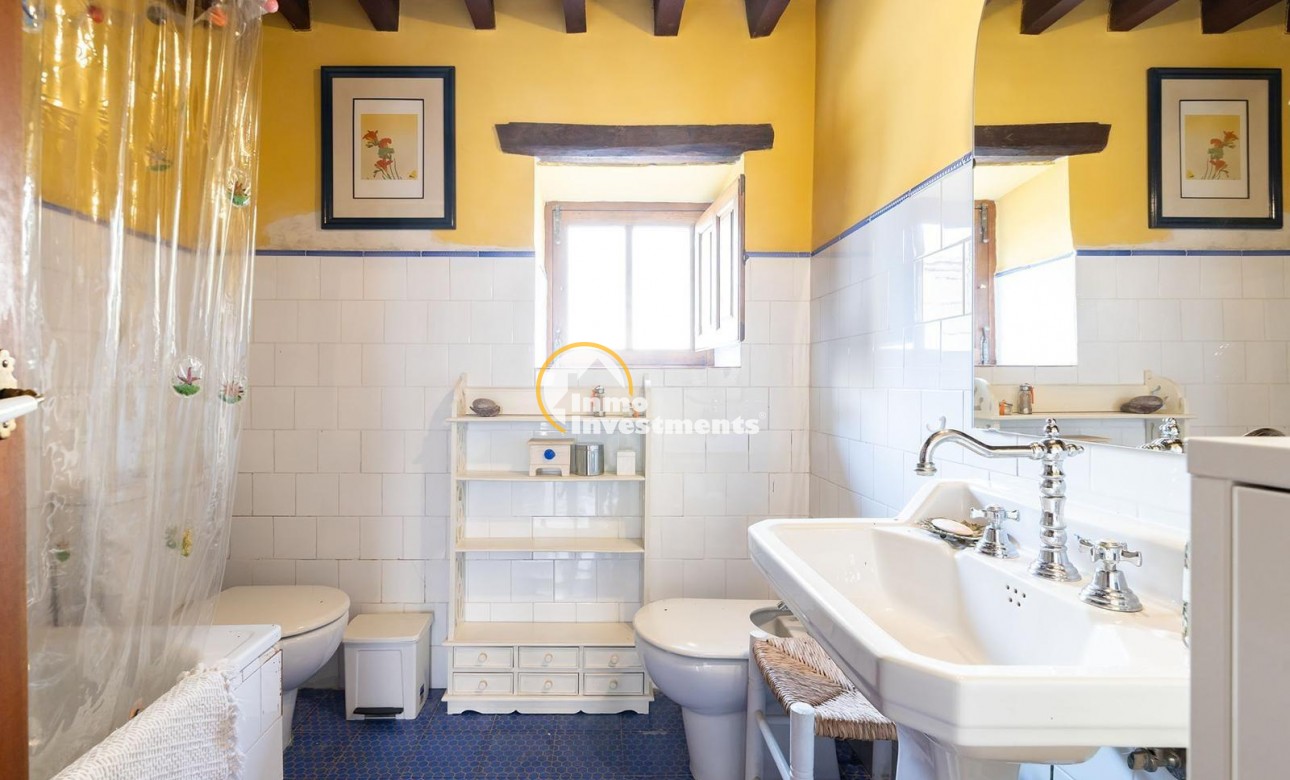 Till salu - village house - Los Martinez Del Puerto - Los Martínez del Puerto