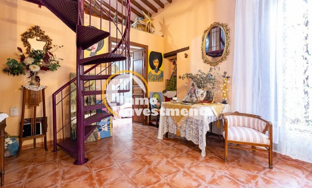 Till salu - village house - Los Martinez Del Puerto - Los Martínez del Puerto