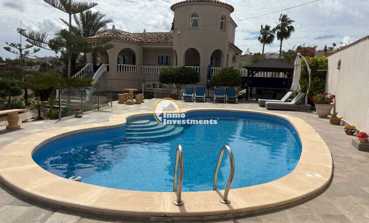 Resale - Villa - Algorfa