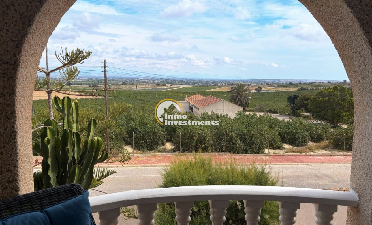 Resale - Villa - Algorfa