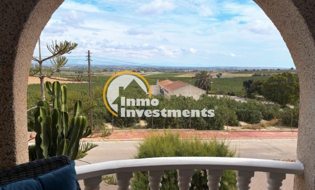 Resale - Villa - Algorfa