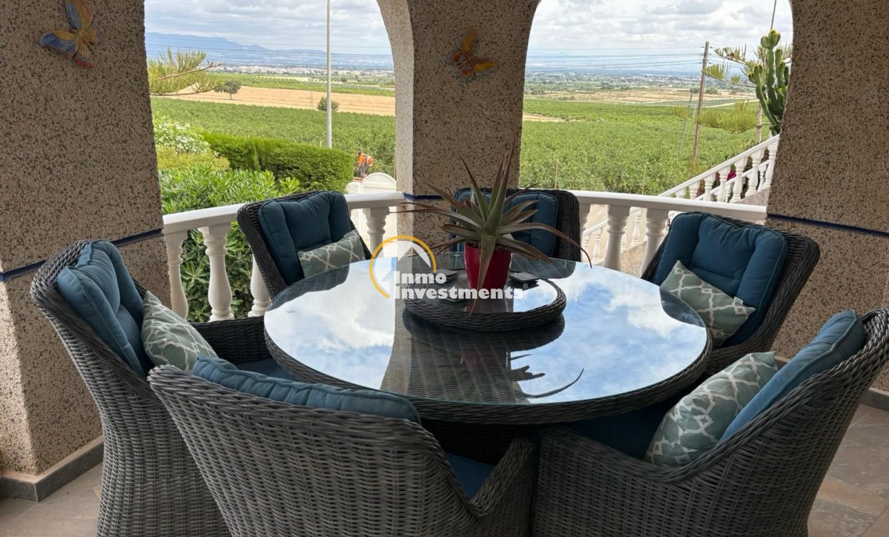 Resale - Villa - Algorfa