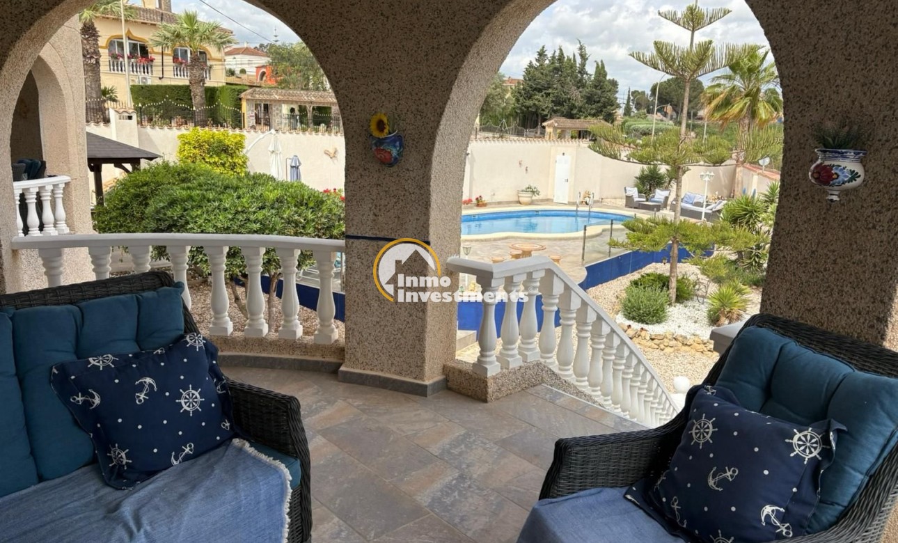 Resale - Villa - Algorfa