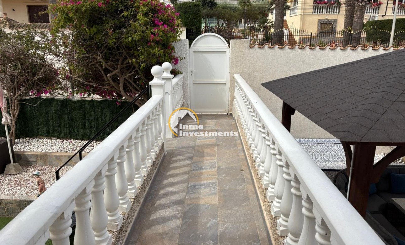 Resale - Villa - Algorfa