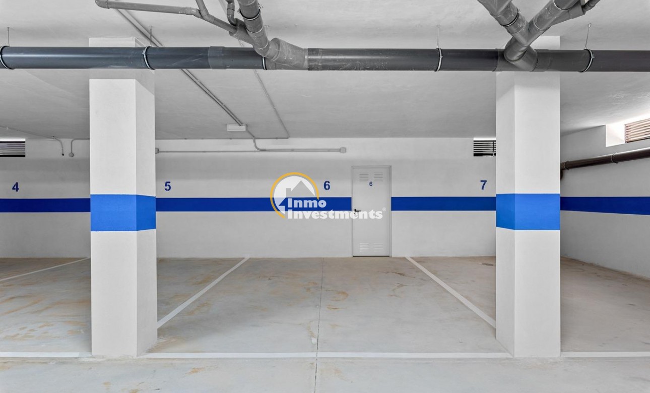 Resale - Apartment - Villamartin