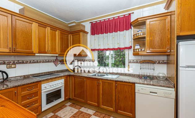 Resale - Villa - Villamartin - Pinada Golf