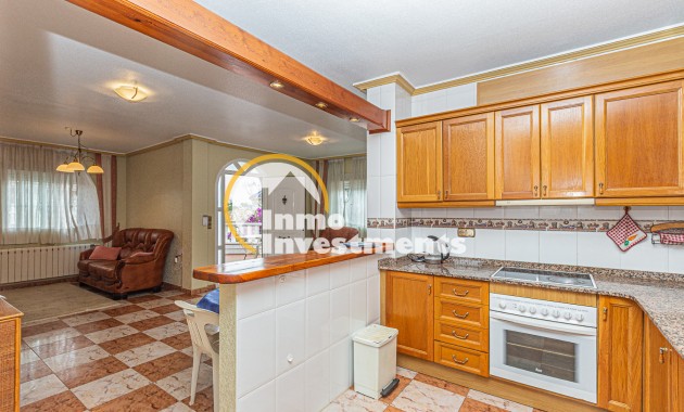 Resale - Villa - Villamartin - Pinada Golf