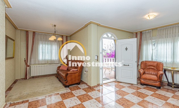 Resale - Villa - Villamartin - Pinada Golf