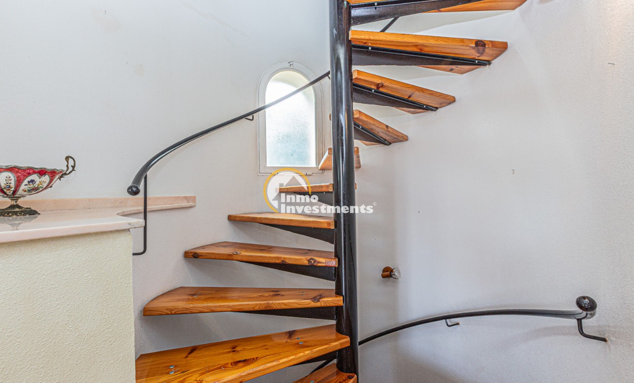 Resale - Villa - Villamartin - Pinada Golf