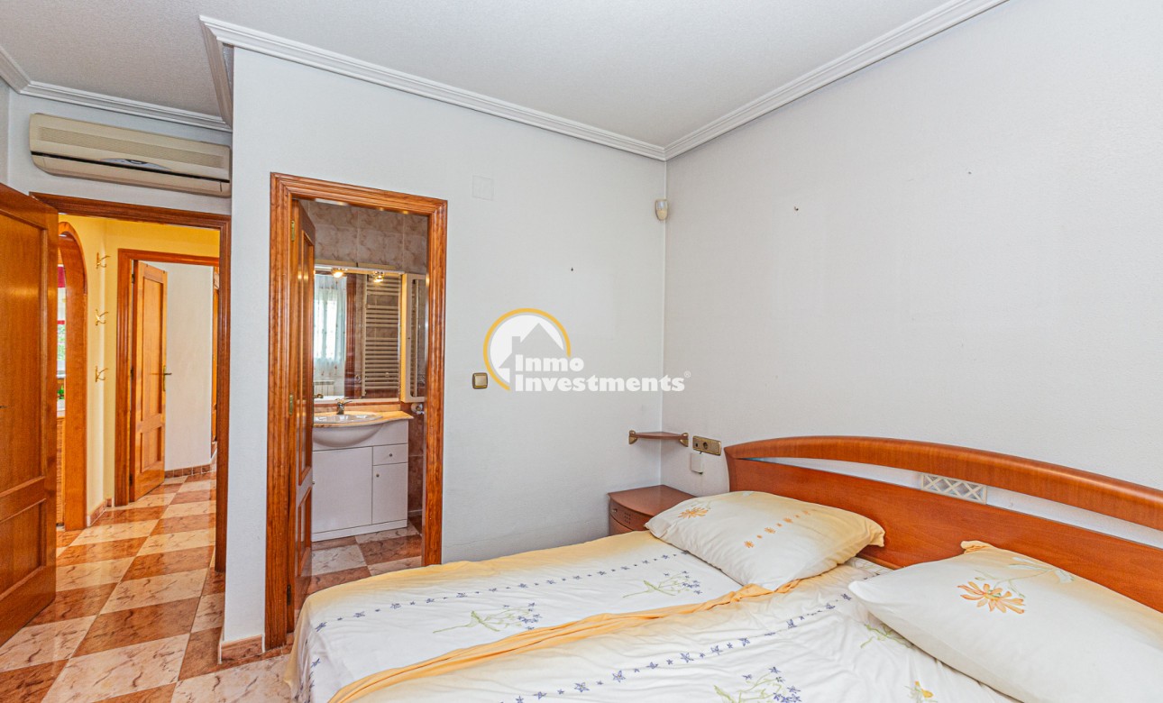 Resale - Villa - Villamartin - Pinada Golf