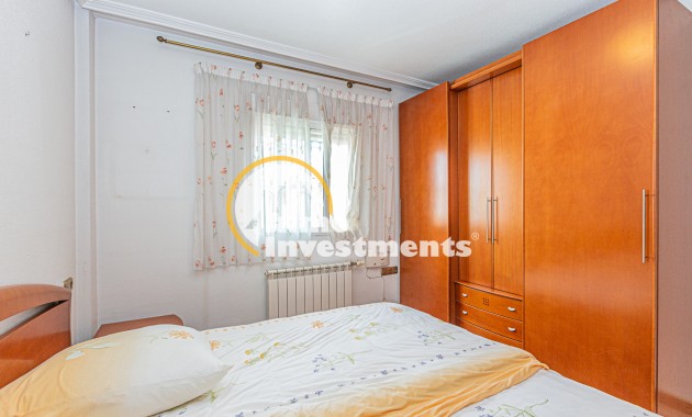 Resale - Villa - Villamartin - Pinada Golf