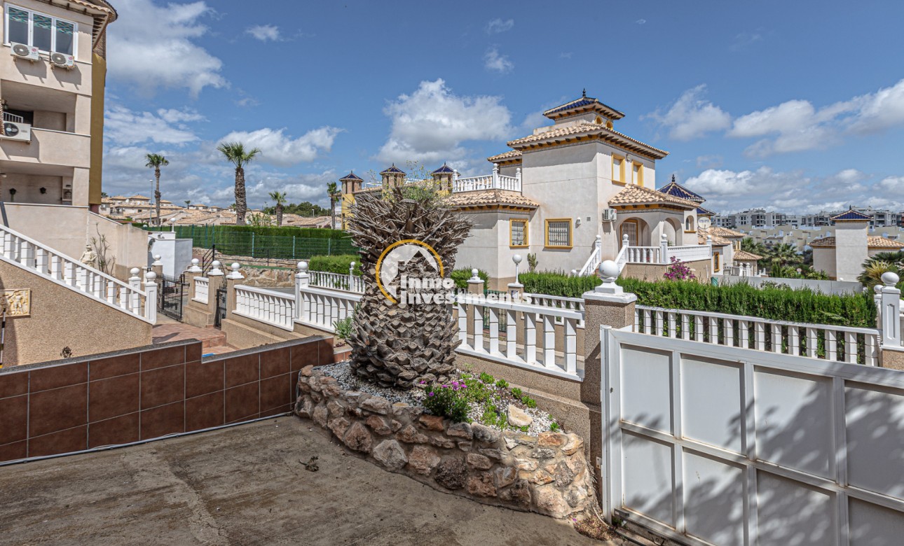 Resale - Villa - Villamartin - Pinada Golf