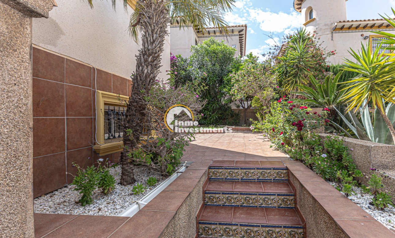 Resale - Villa - Villamartin - Pinada Golf