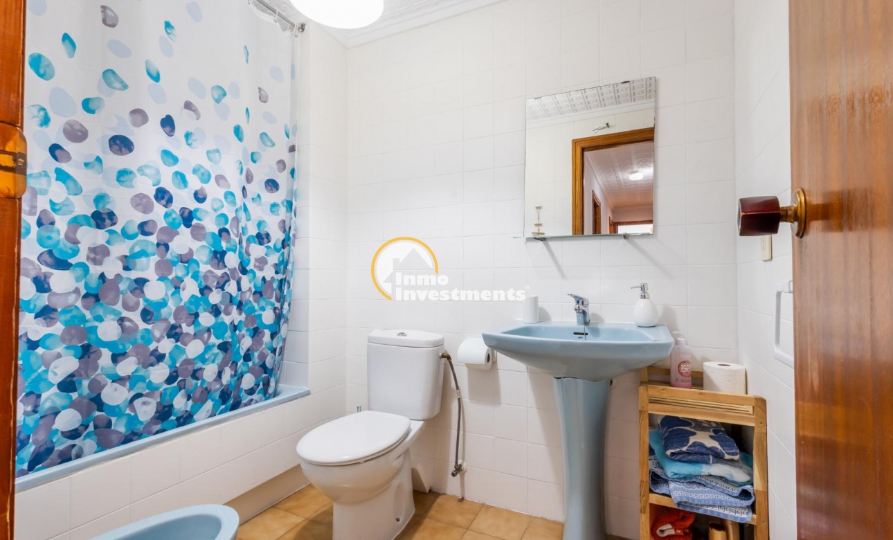 Bestaande bouw - Appartement - Torrevieja - Playa de los Naufragos