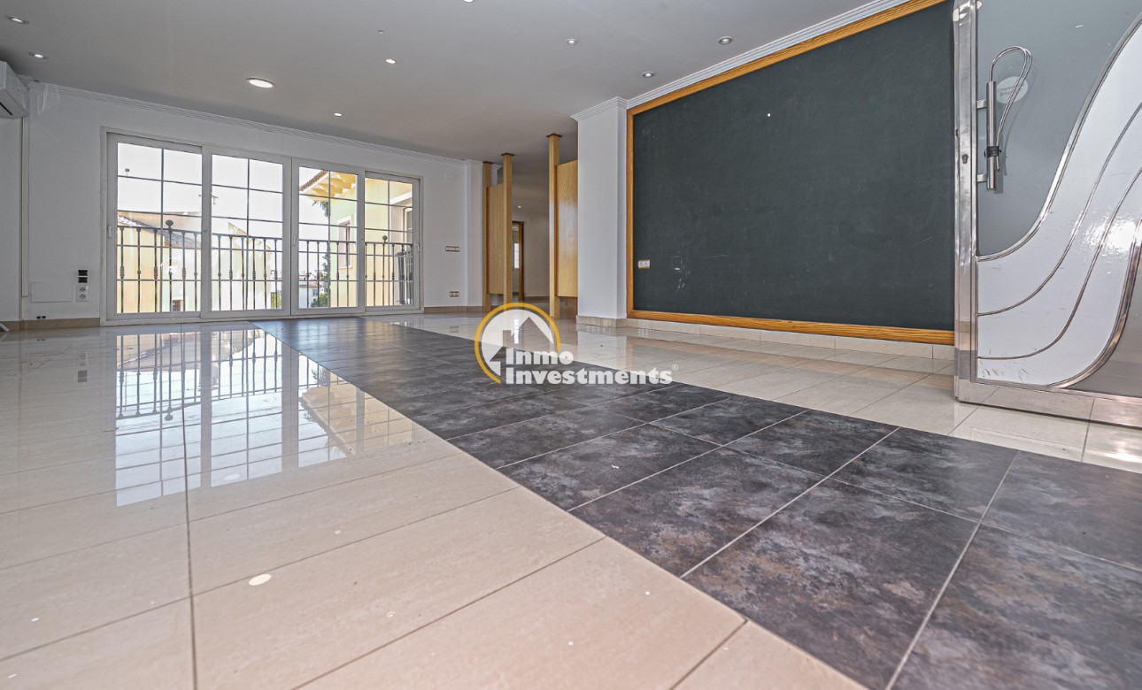 Lange termijn verhuur - Commercieel - La Zenia