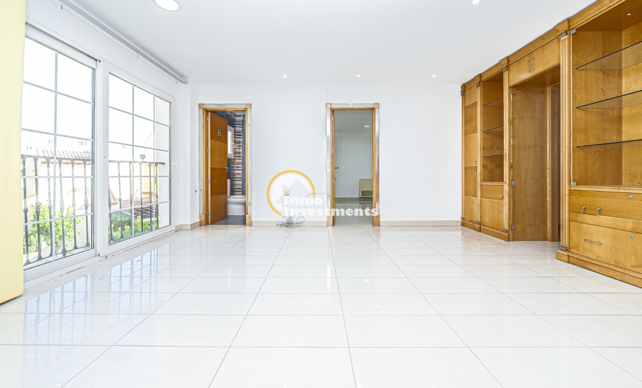 Lange termijn verhuur - Commercieel - La Zenia