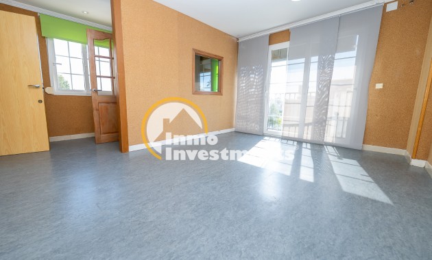 Lange termijn verhuur - Commercieel - La Zenia