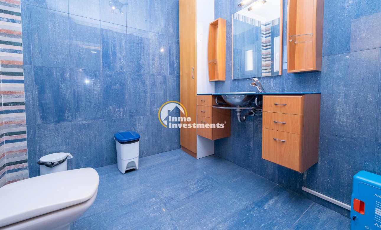 Lange termijn verhuur - Commercieel - La Zenia