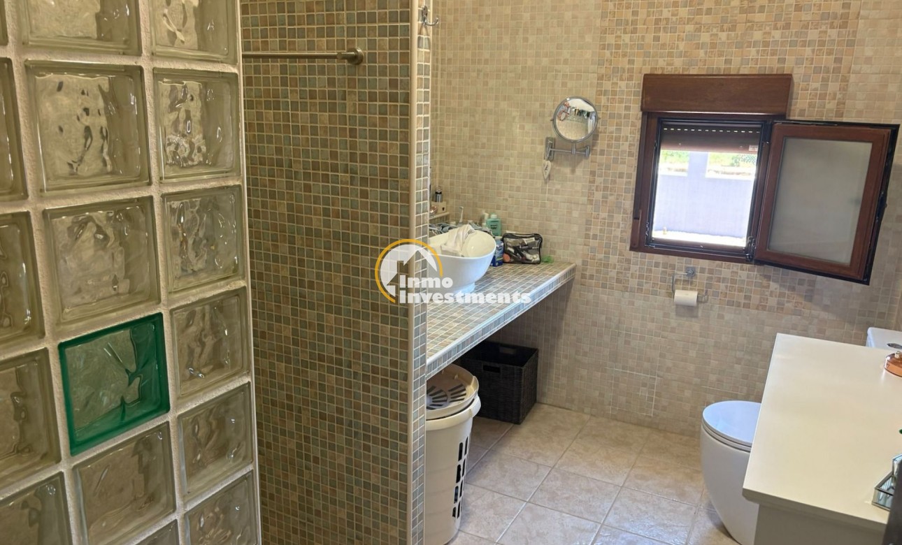 Bestaande bouw - Villa - Jacarilla