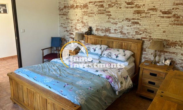 Bestaande bouw - Villa - Jacarilla