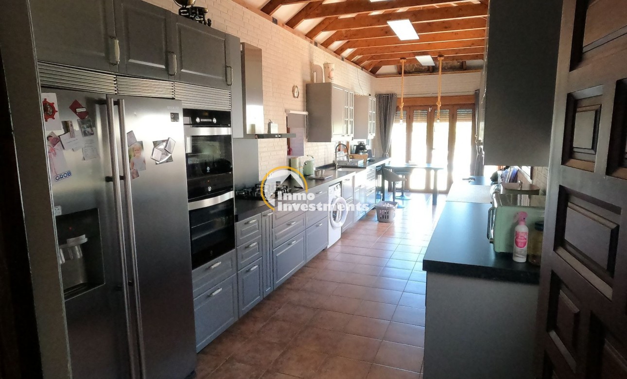 Bestaande bouw - Villa - Jacarilla