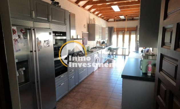 Bestaande bouw - Villa - Jacarilla