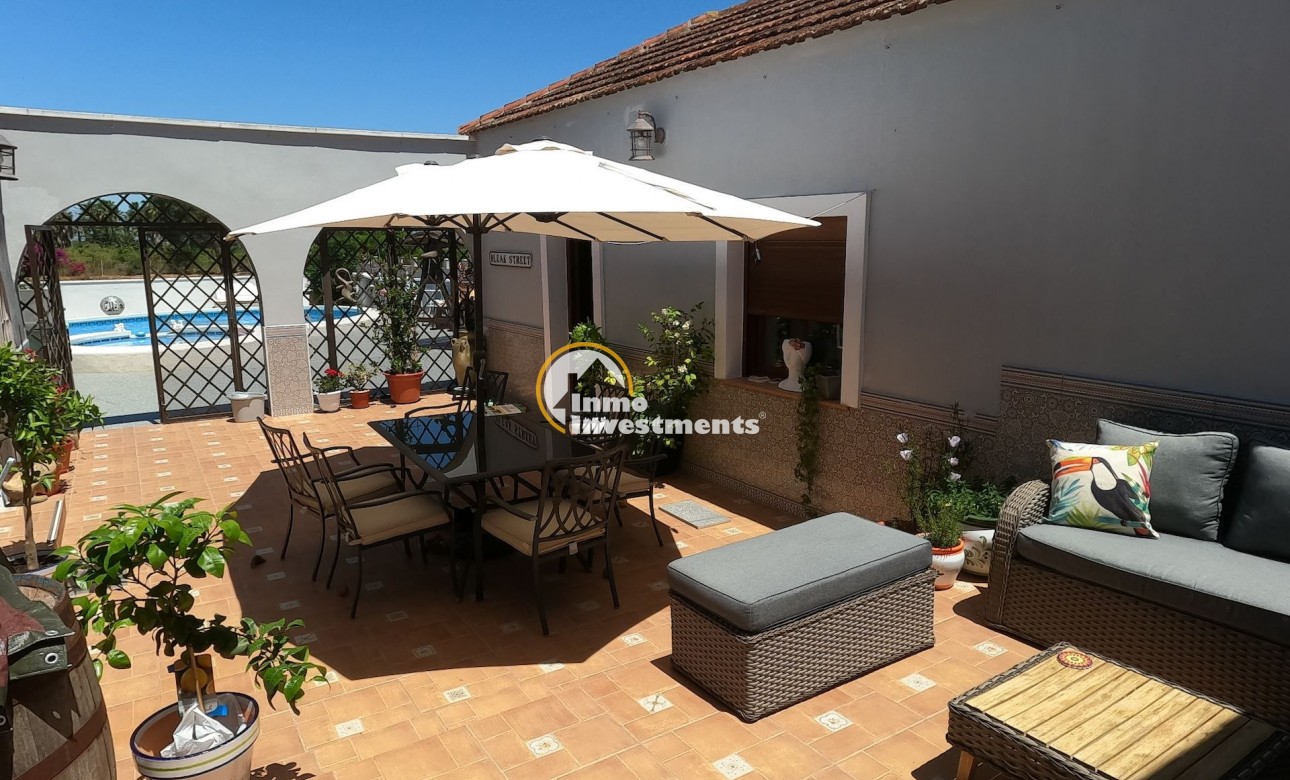 Bestaande bouw - Villa - Jacarilla