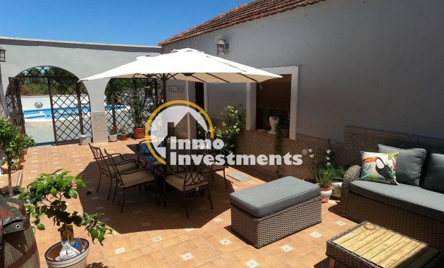 Bestaande bouw - Villa - Jacarilla