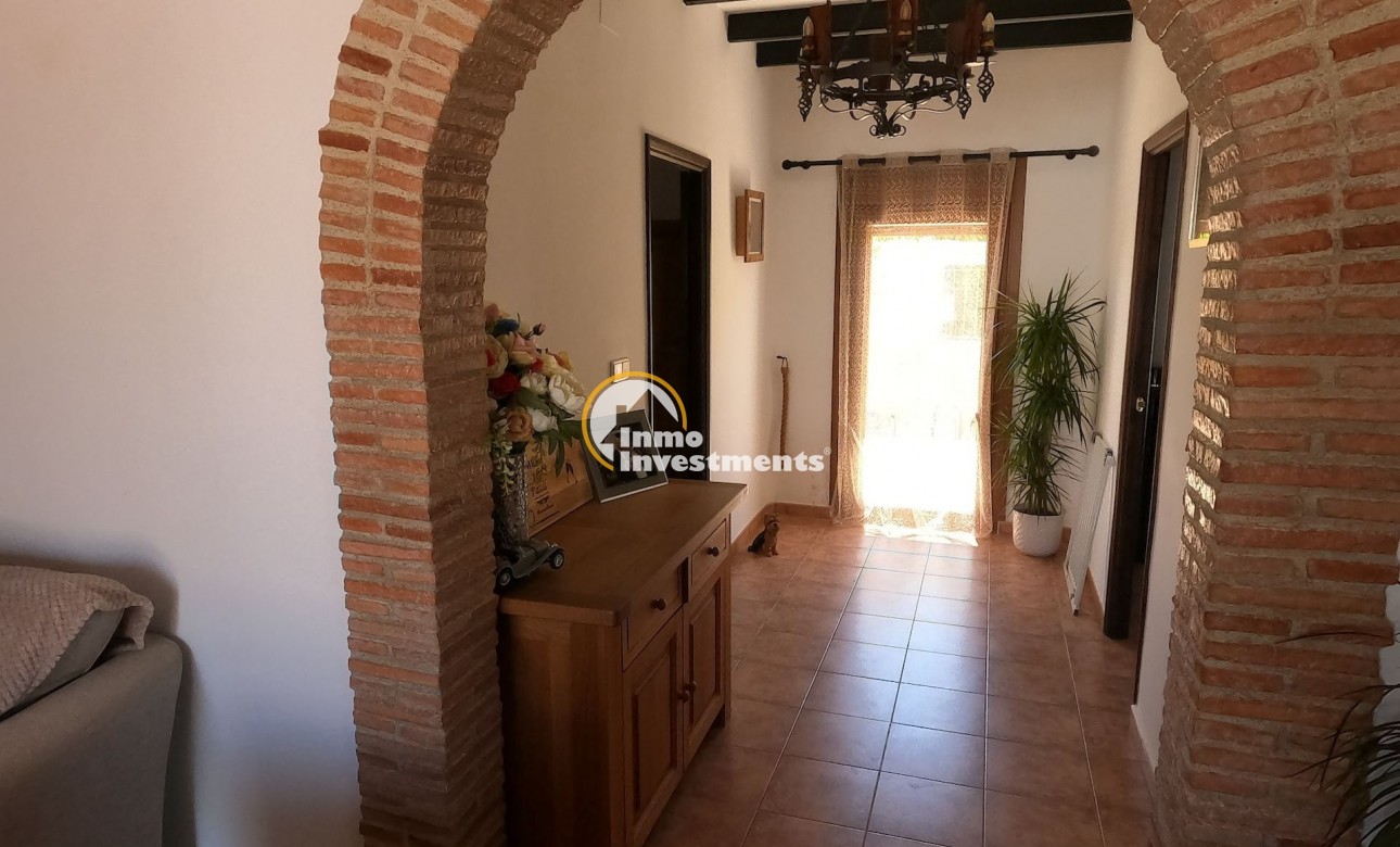 Bestaande bouw - Villa - Jacarilla