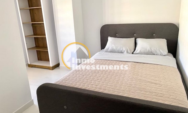Resale - Apartment - Torrevieja - Beach