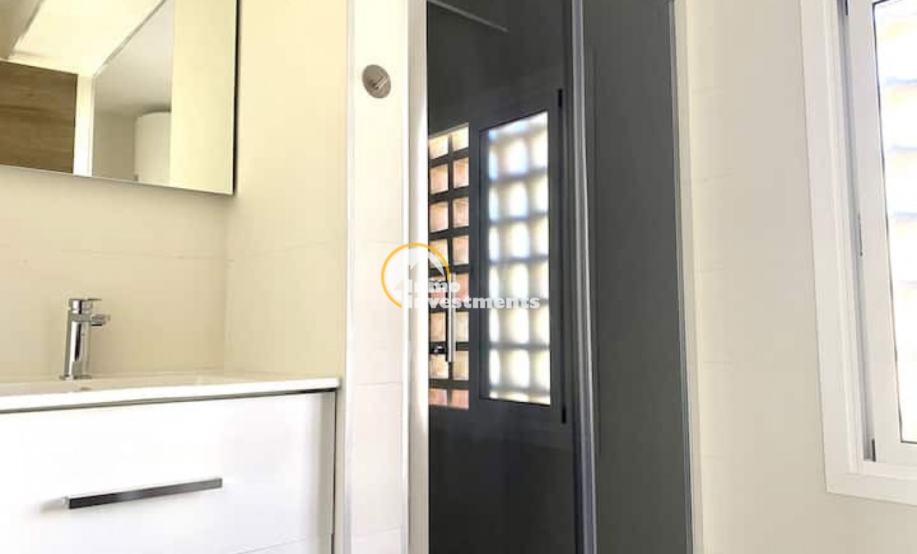 Resale - Apartment - Torrevieja - Beach