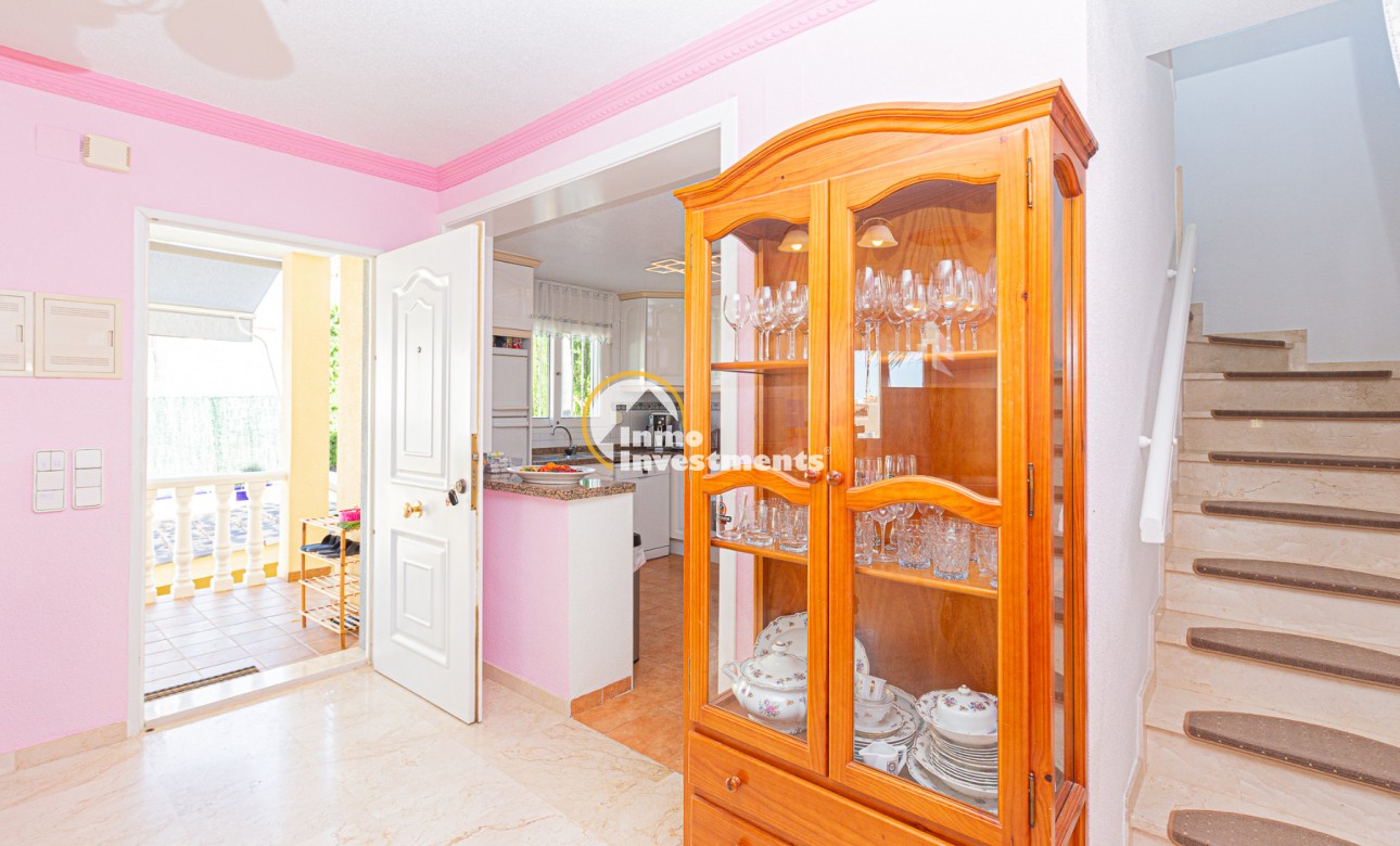 Resale - Villa - Villamartin - El Galan