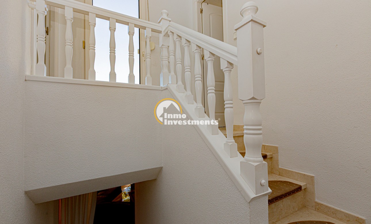 Resale - Villa - Villamartin - El Galan