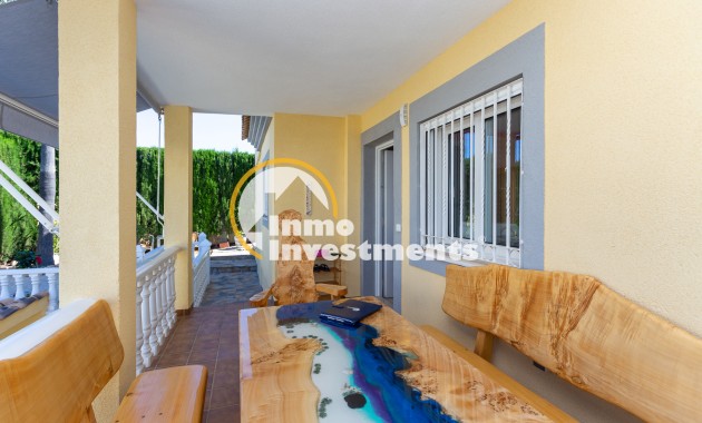 Resale - Villa - Villamartin - El Galan