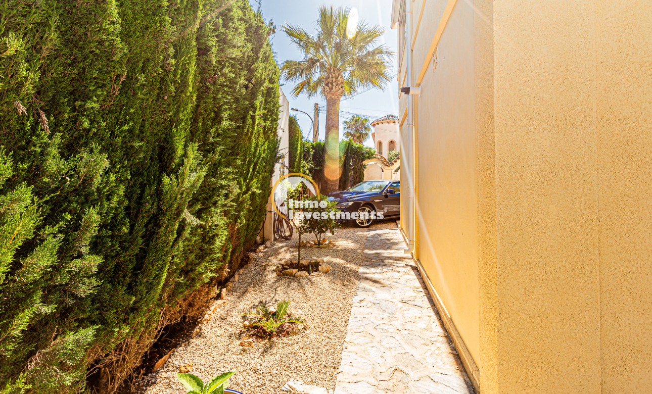 Resale - Villa - Villamartin - El Galan