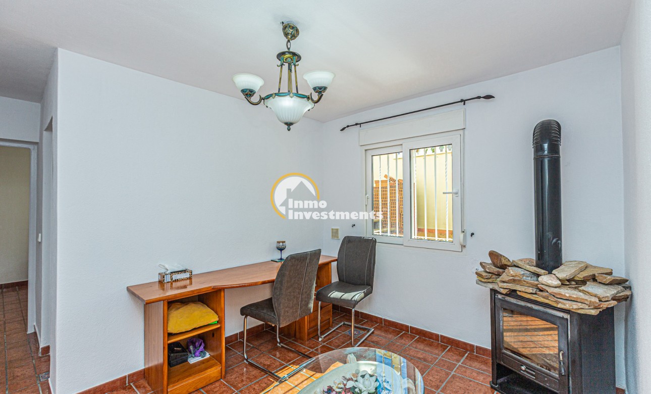 Resale - Villa - Villamartin - El Galan