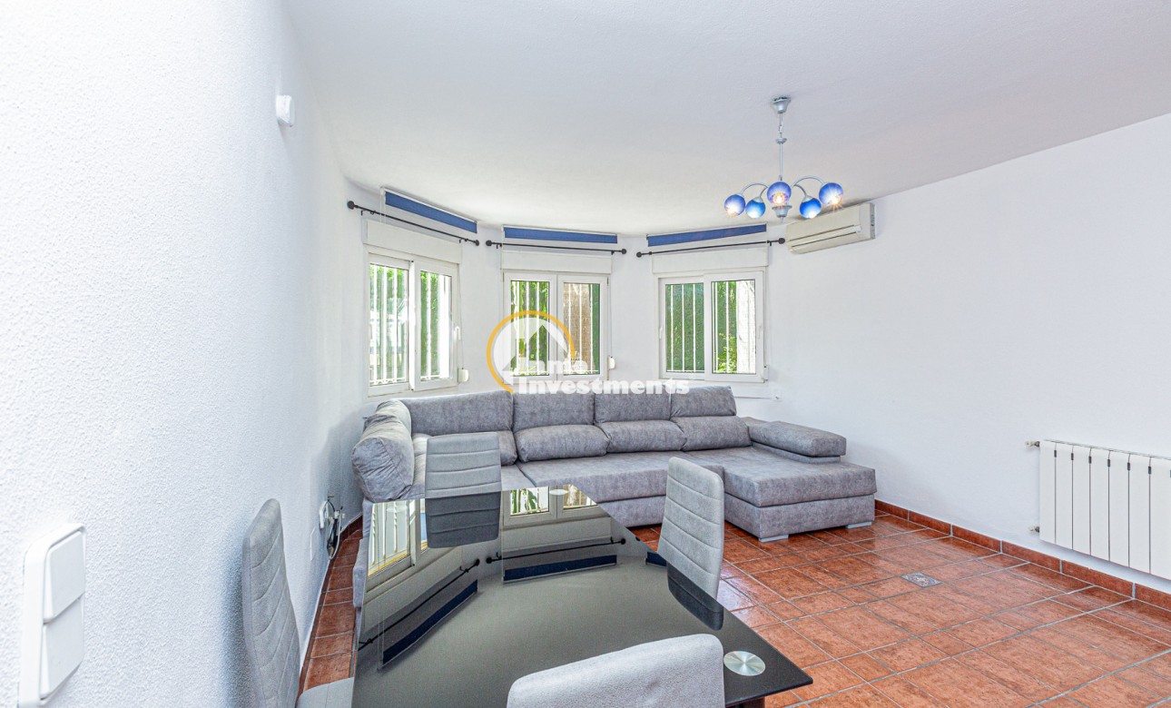 Resale - Villa - Villamartin - El Galan