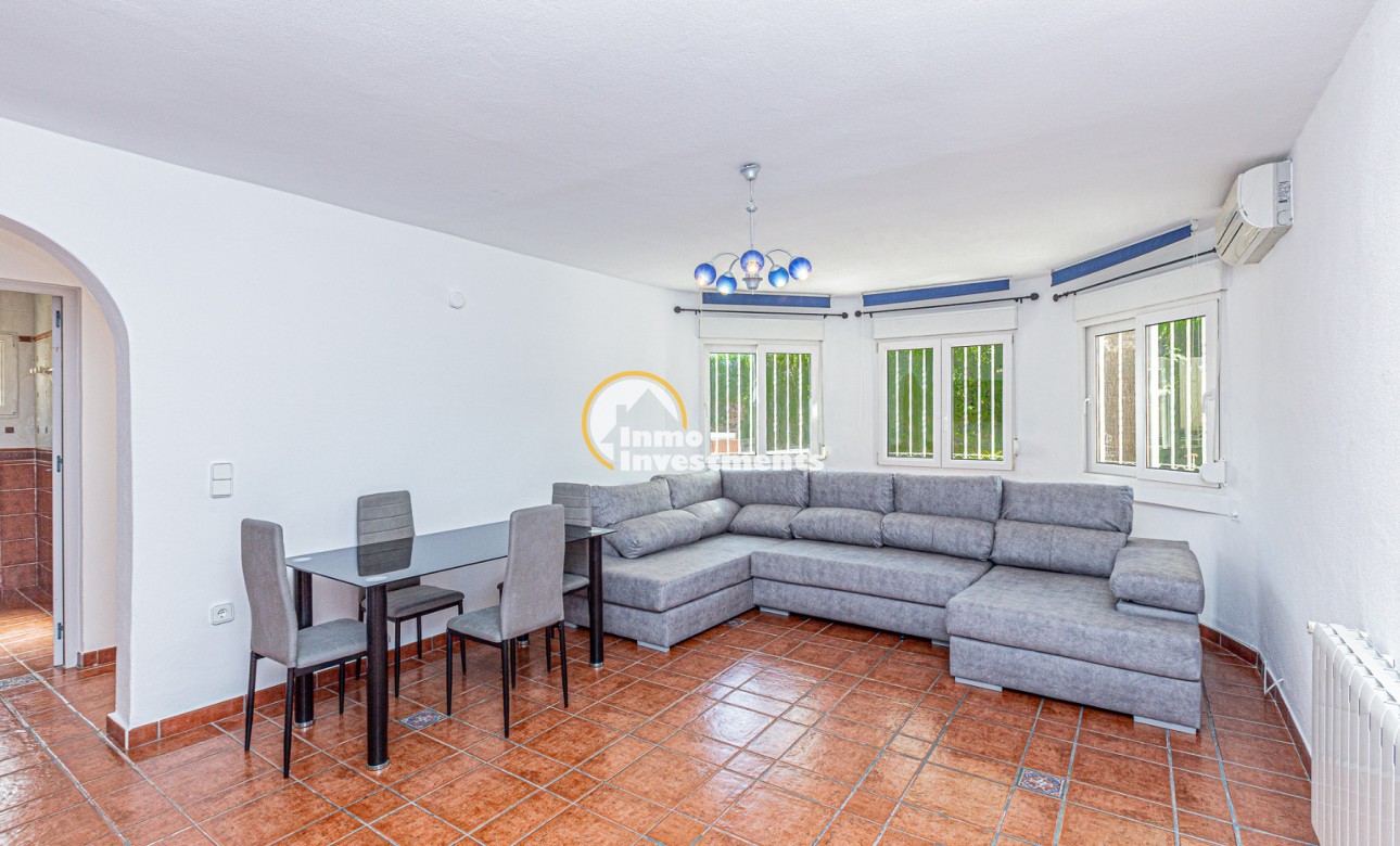 Resale - Villa - Villamartin - El Galan