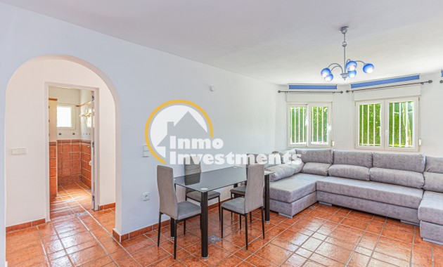 Resale - Villa - Villamartin - El Galan