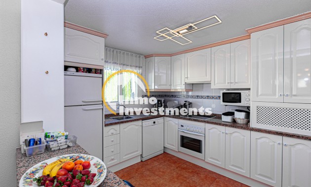 Resale - Villa - Villamartin - El Galan