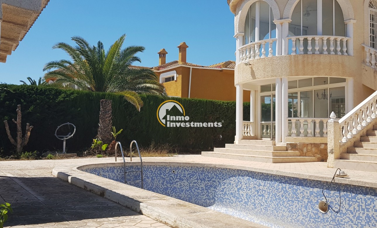 Resale - Villa - Ciudad Quesada