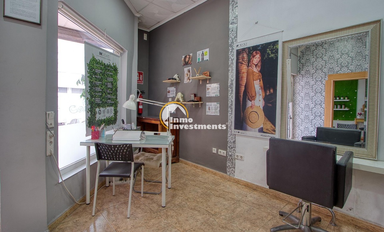 Resale - Commercial - Torrevieja - La Mata