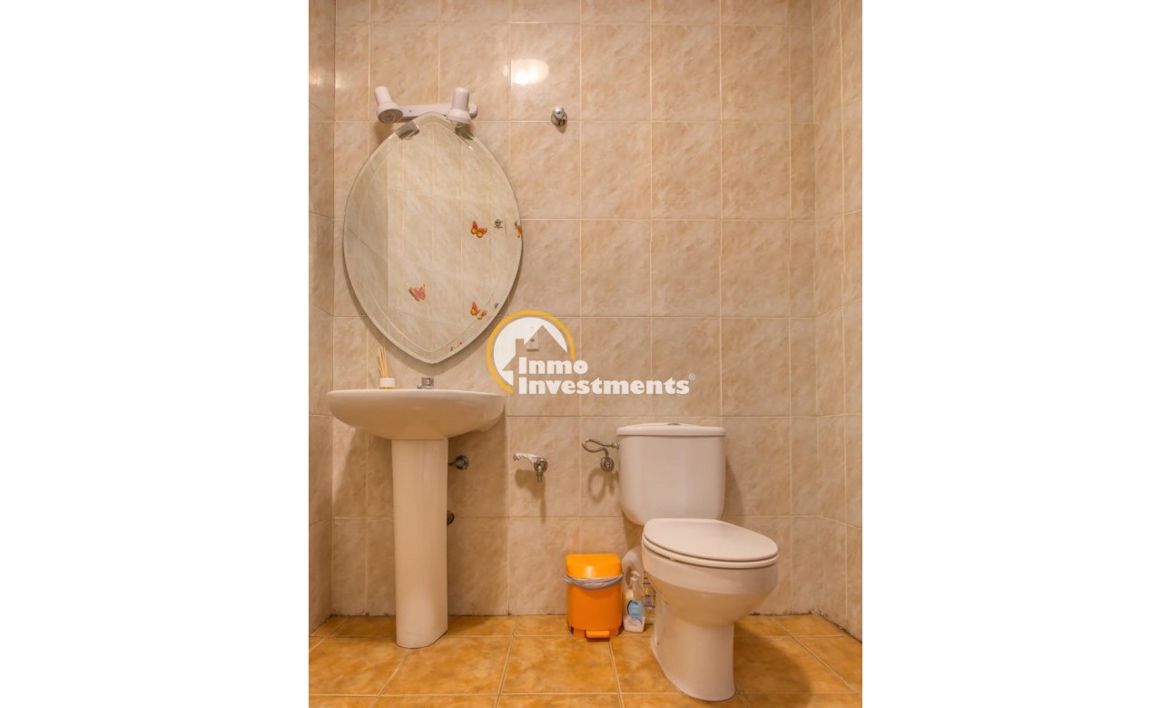 Resale - Commercial - Torrevieja - La Mata