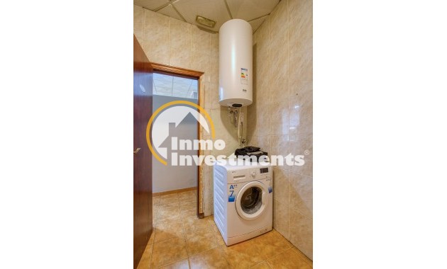 Resale - Commercial - Torrevieja - La Mata