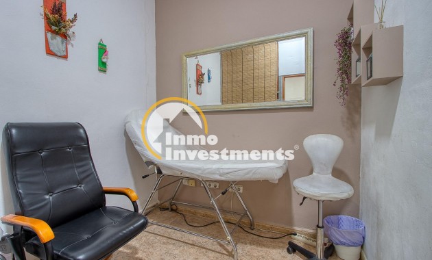 Resale - Commercial - Torrevieja - La Mata